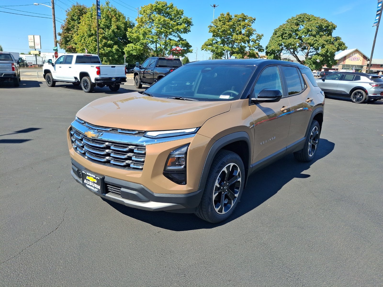 2027 Chevrolet Equinox LT - Photo 7