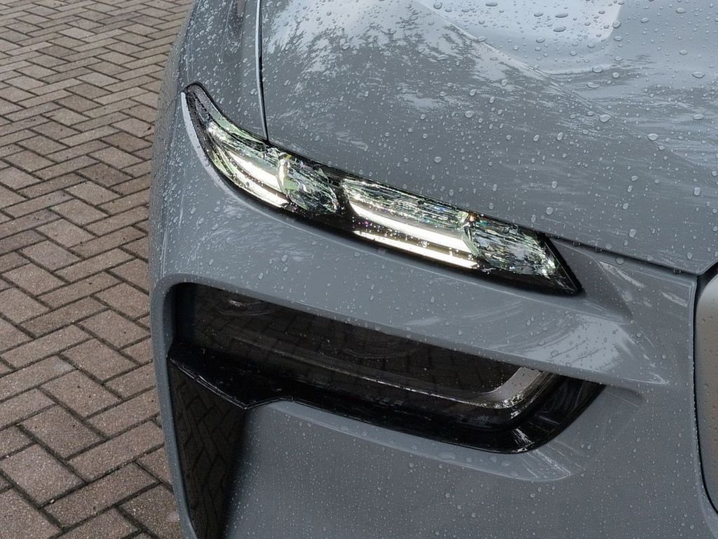 New 2026 Gray Metallic BMW ALPINA XB7 image 10