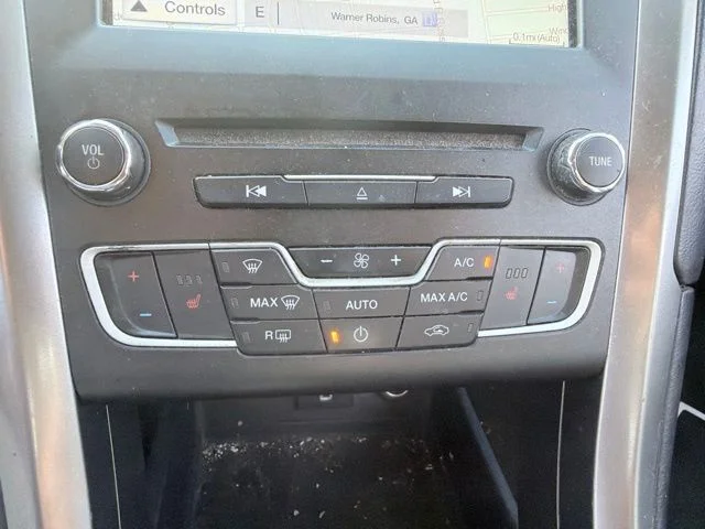 Used 2018 Gold Ford SE image 23