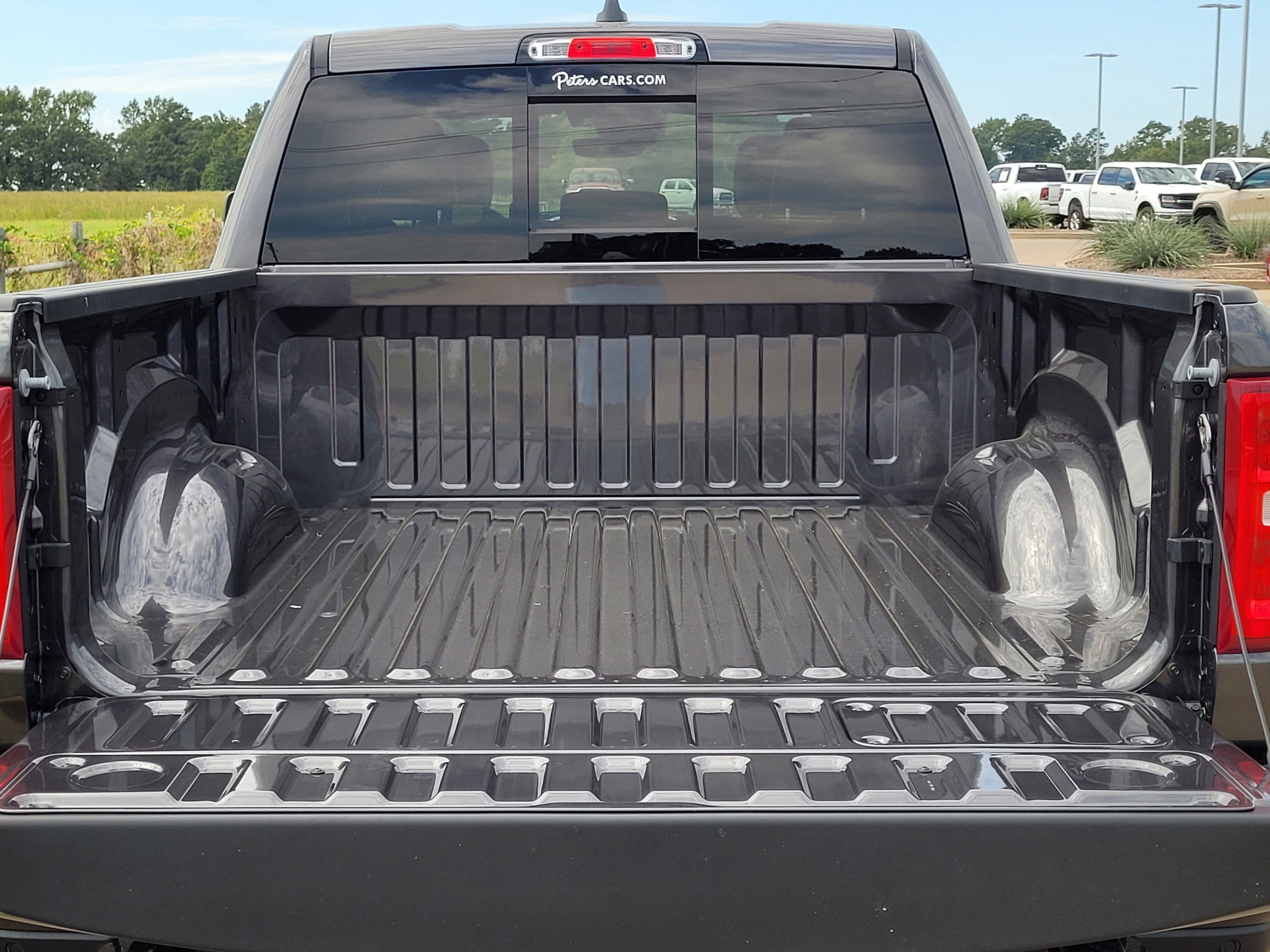 New 2026 Granite Crystal Metallic Clearcoat Ram Laramie image 7