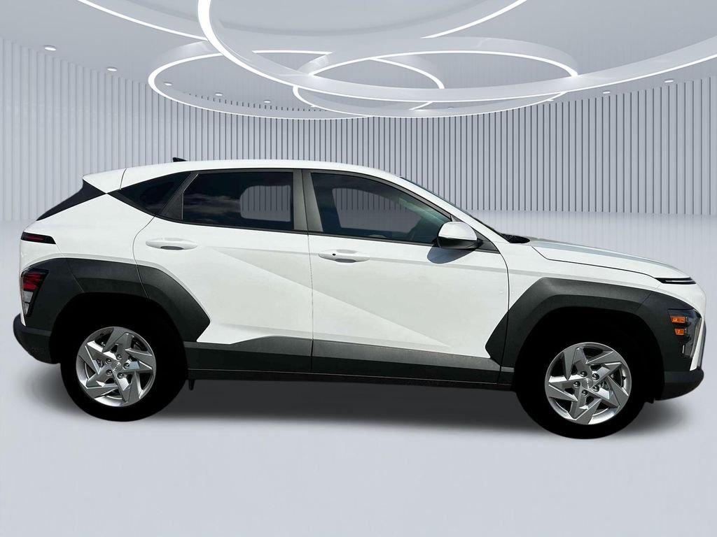 New 2026 White Hyundai SE image 9