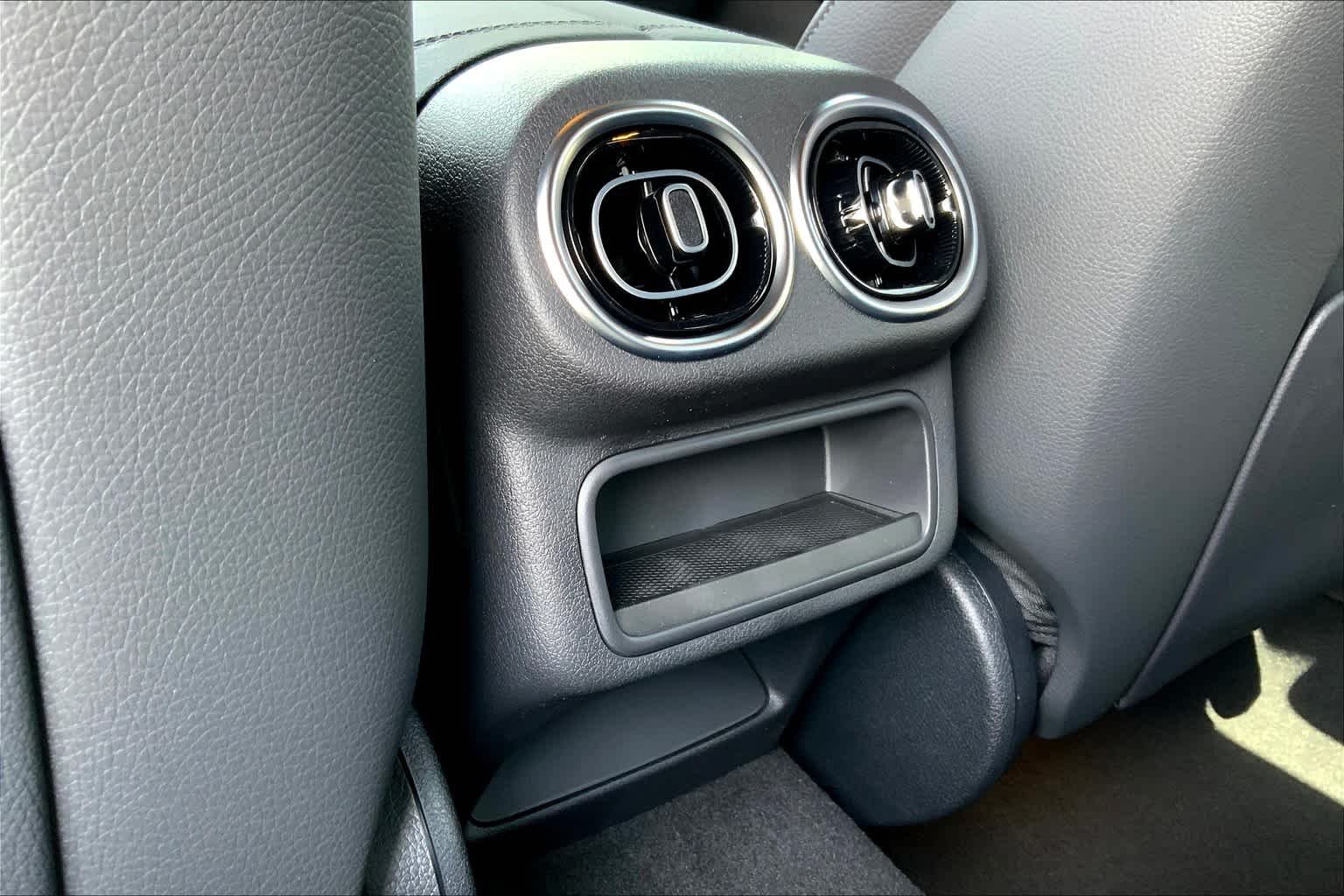2025 Mercedes-Benz GLC Base - Photo 11