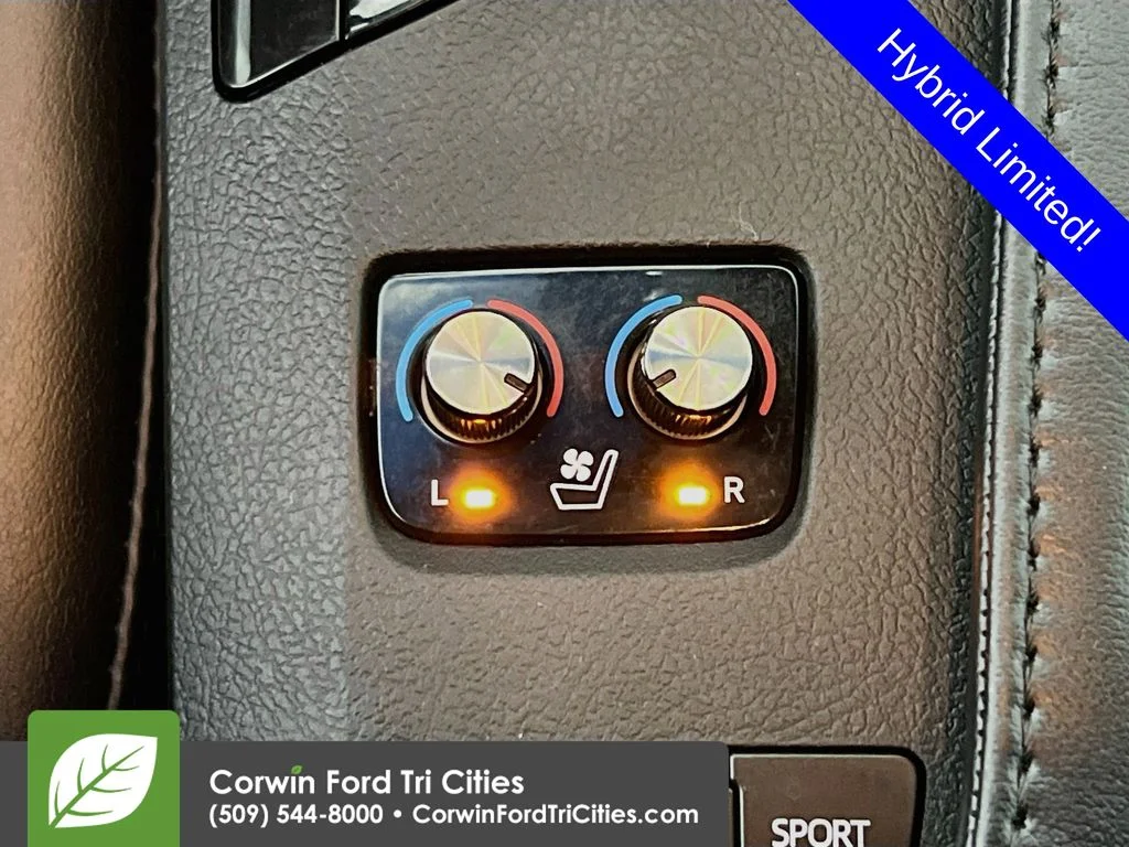 Used 2017 Red Toyota Limited image 24