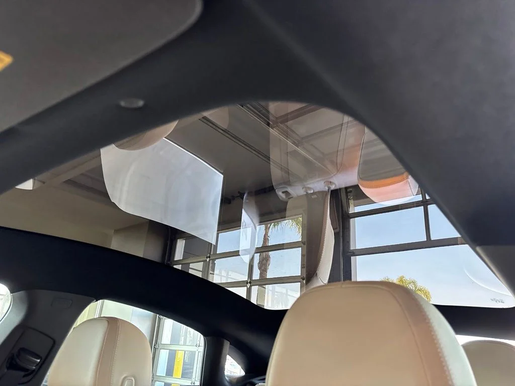 Used 2027 White Mercedes-Benz 220 Hybrid image 11