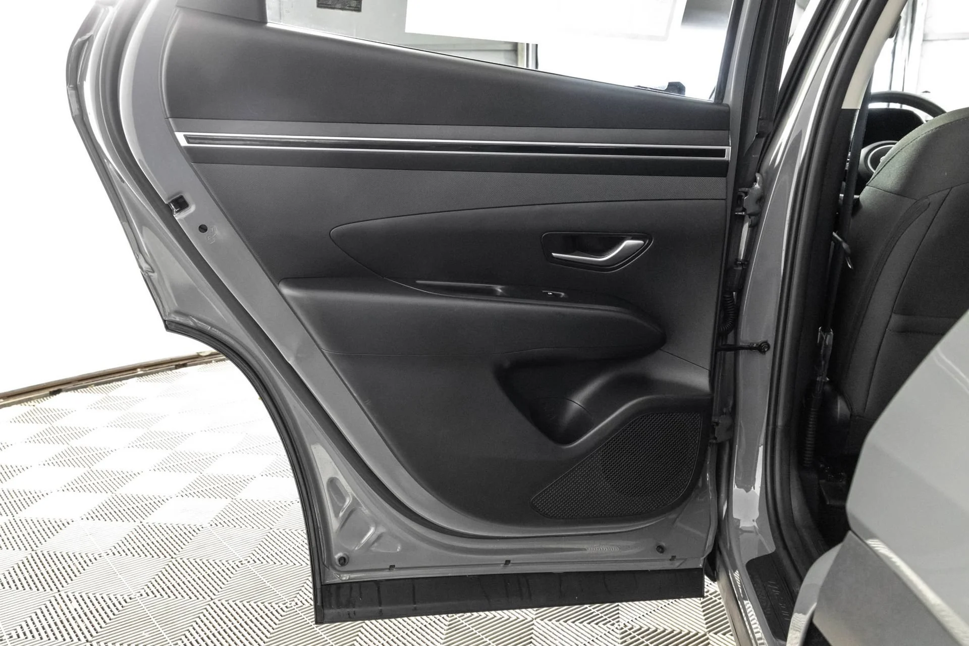 Used 2024  Hyundai SEL image 38