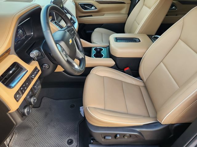 2024 Chevrolet Suburban Premier - Photo 13
