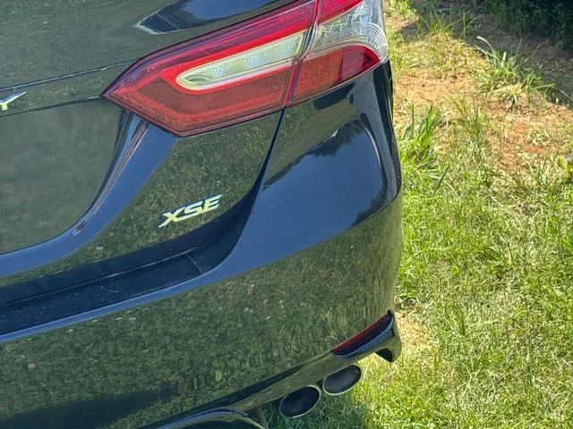 Used 2019 Black Toyota XSE V6 image 16