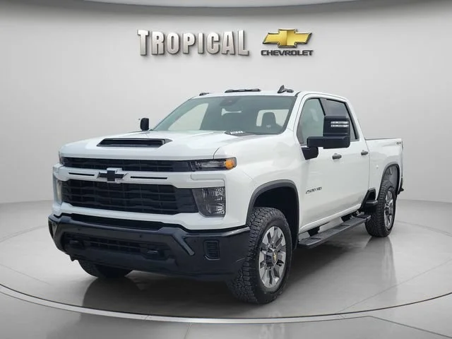 New 2026 Summit White Chevrolet Custom image 1