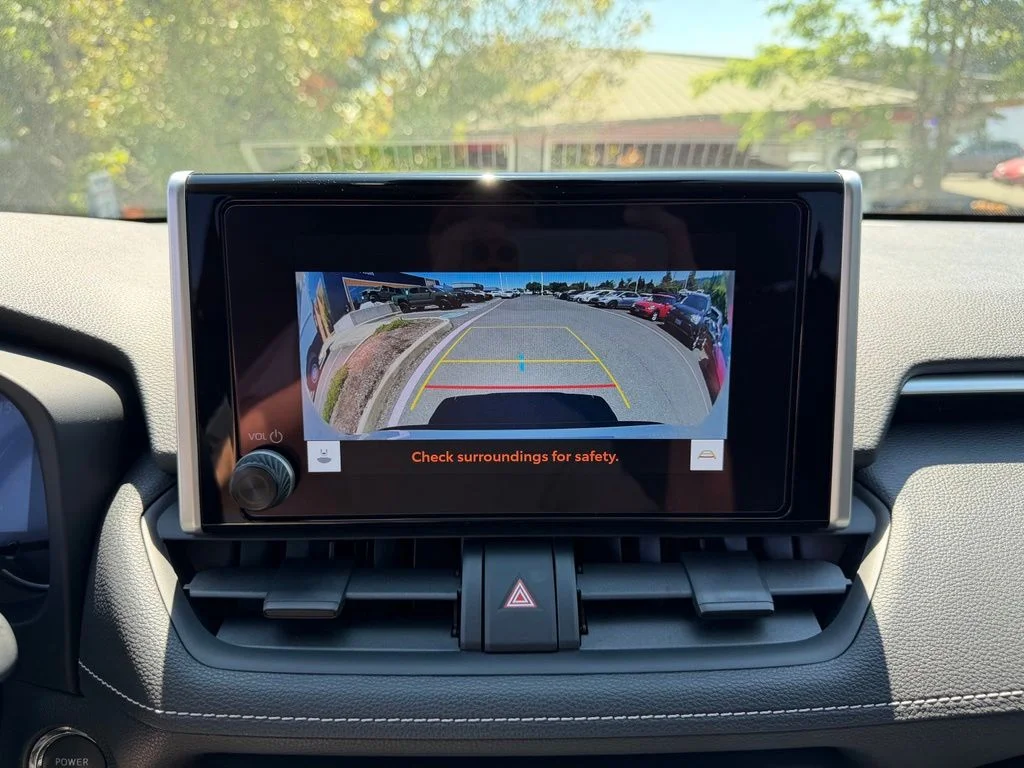 Used 2025 Ice Toyota XLE image 21