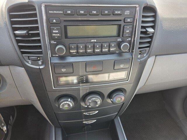 Used 2008 GRAY KIA  image 16