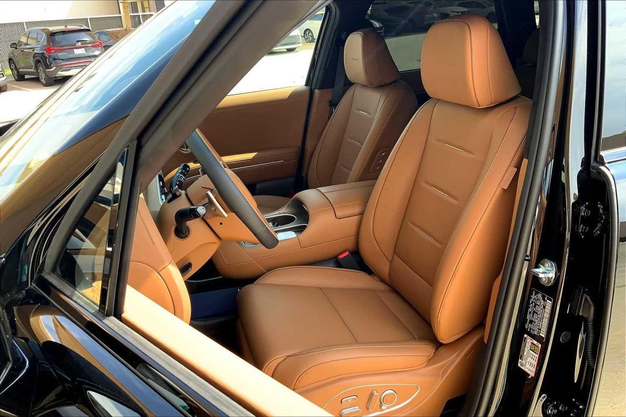 New 2026 Abyss Black Pearl Hyundai Calligraphy AWD image 7