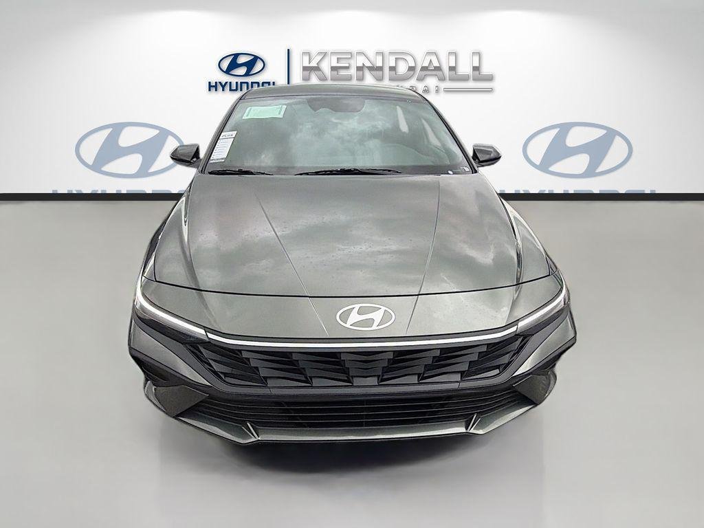 New 2026 Amazon Gray Hyundai SEL Sport image 2