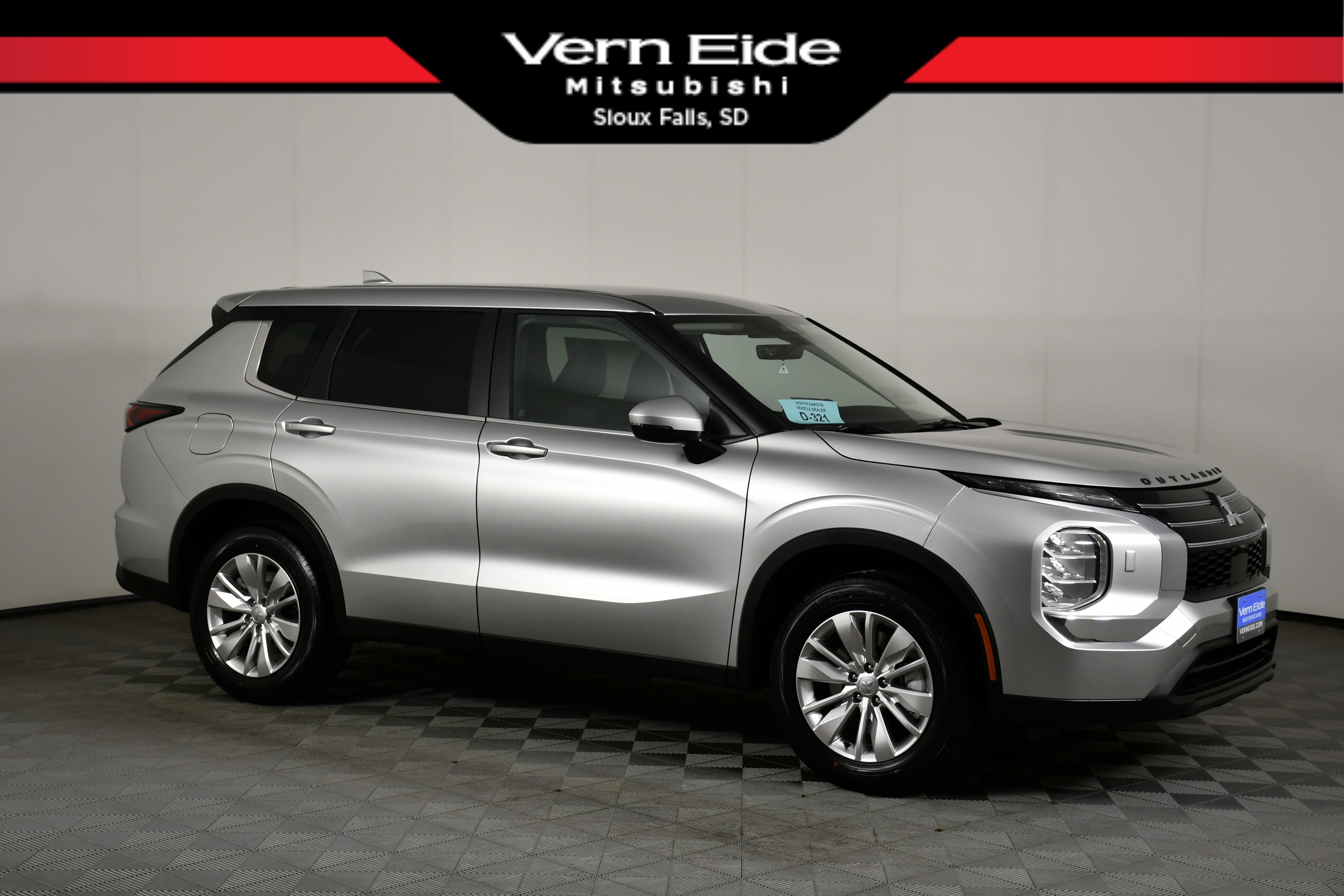 2026 Mitsubishi Outlander ES S-AWC's photo