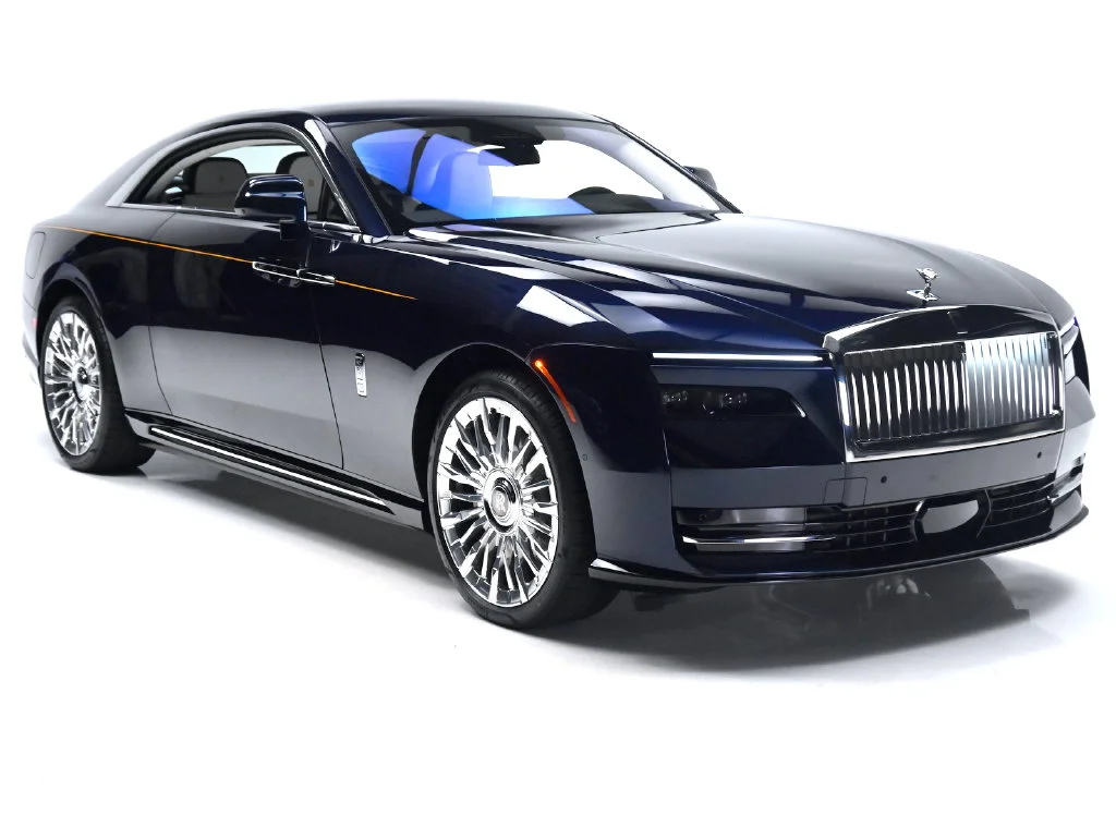 New 2027 Midnight Sapphire Rolls-Royce  image 7