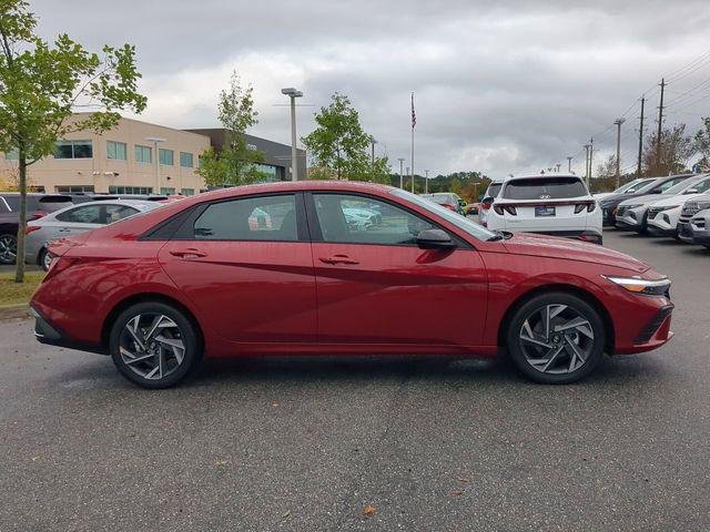 New 2025 Red Hyundai SEL Sport image 4