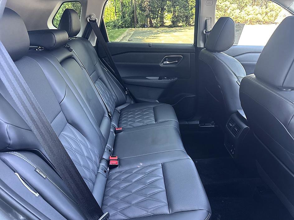Used 2026 Gun Metallic Nissan Platinum image 22
