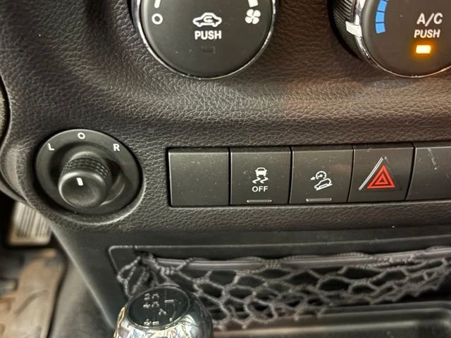 Used 2016 Black Jeep Unlimited Sport image 33