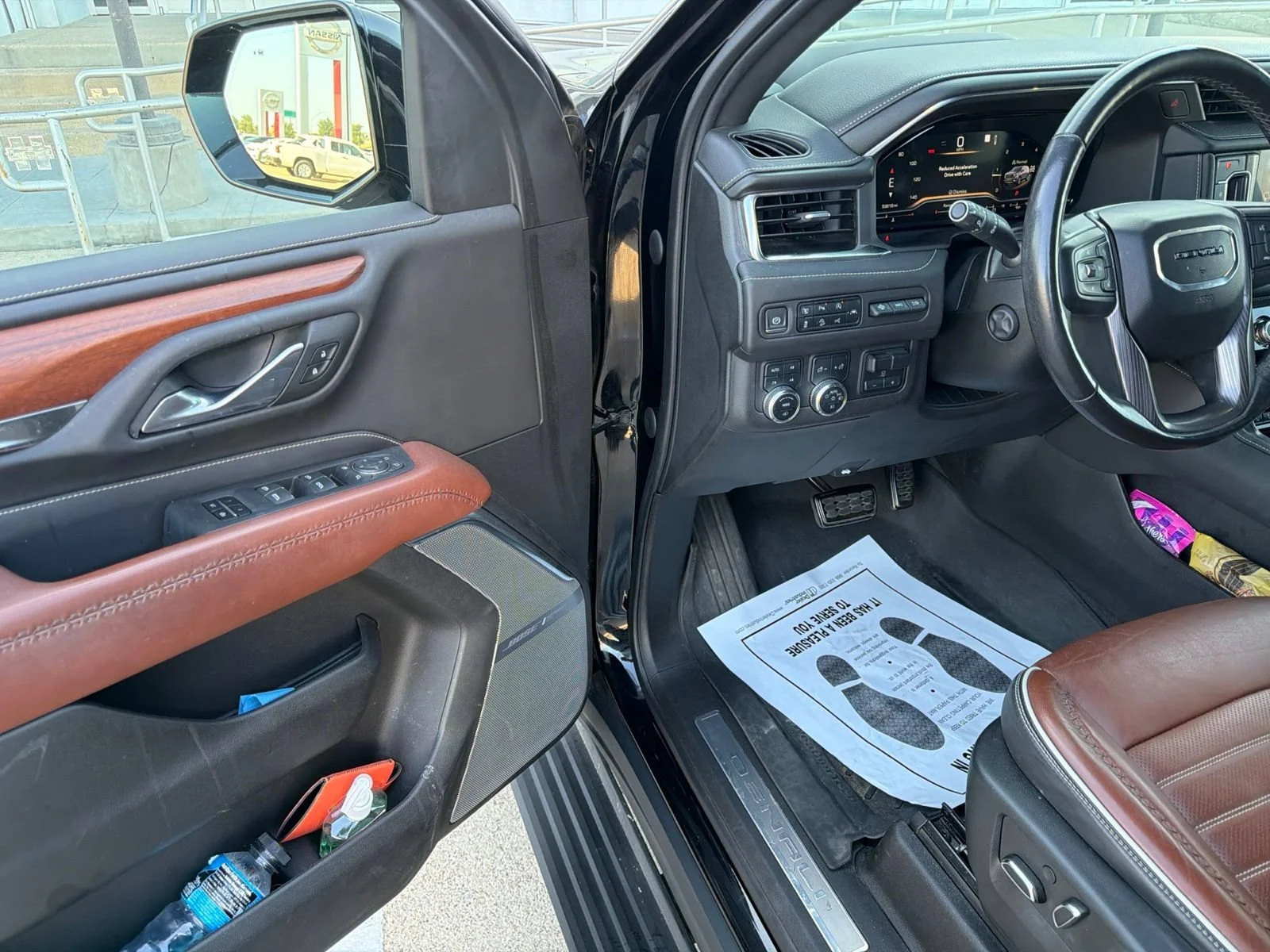 Used 2023 ONYX BLACK GMC Denali Ultimate image 8