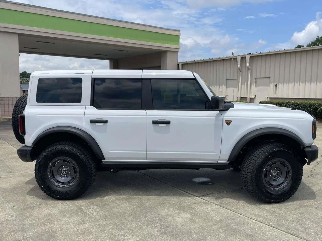 New 2025 Oxford White Ford Badlands® image 2