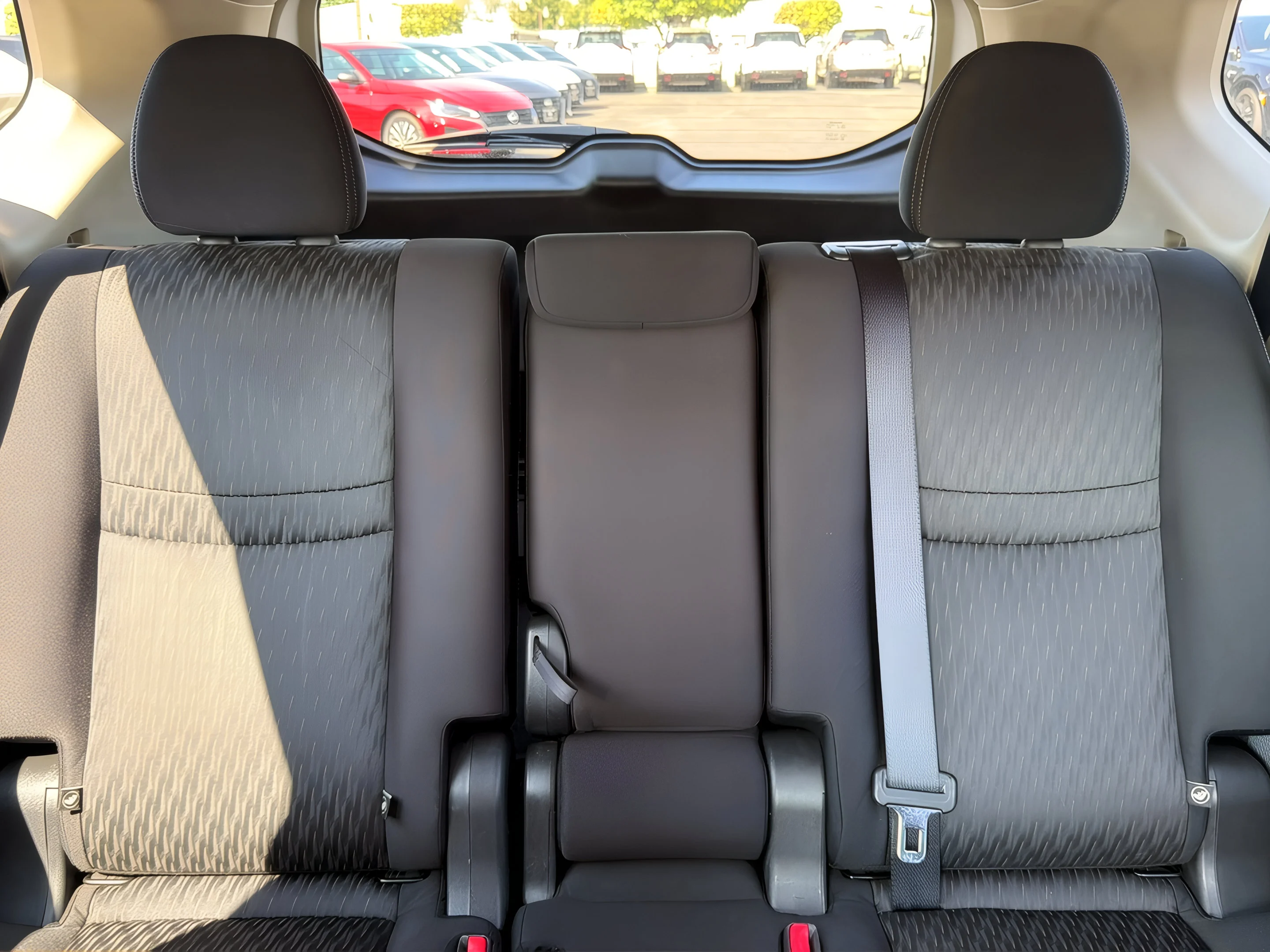 2020 Nissan Rogue SV - Photo 12