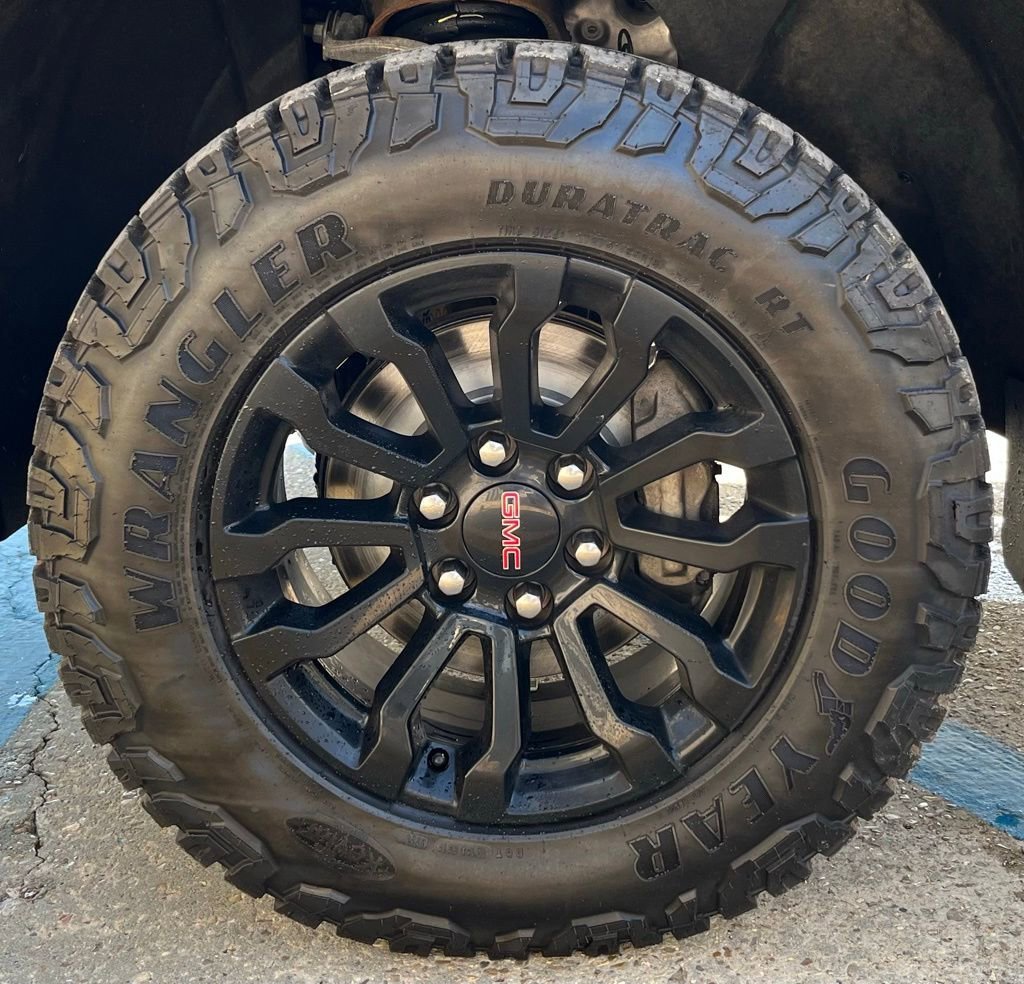 2023 GMC Sierra 1500 AT4X - Photo 13