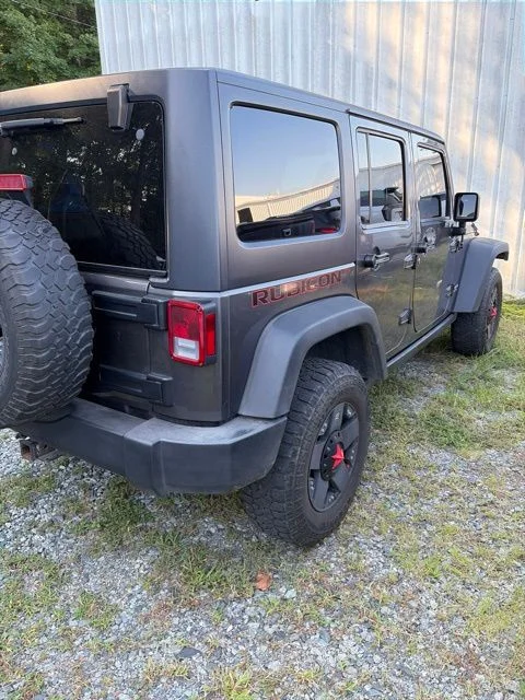 Used 2014 Gray Jeep Unlimited Rubicon image 9
