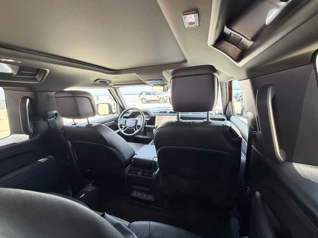 New 2026 Sedona Red Land Rover X-Dynamic SE image 17