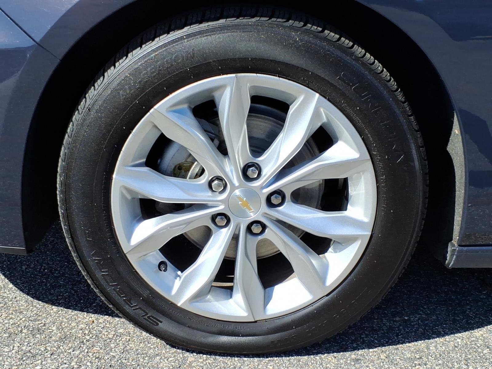 Used 2025 Night Shade Metallic Chevrolet LT image 4