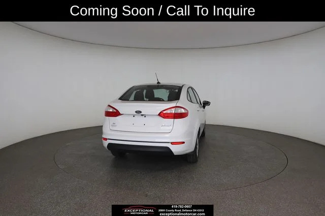 Used 2019 White Ford SE image 16