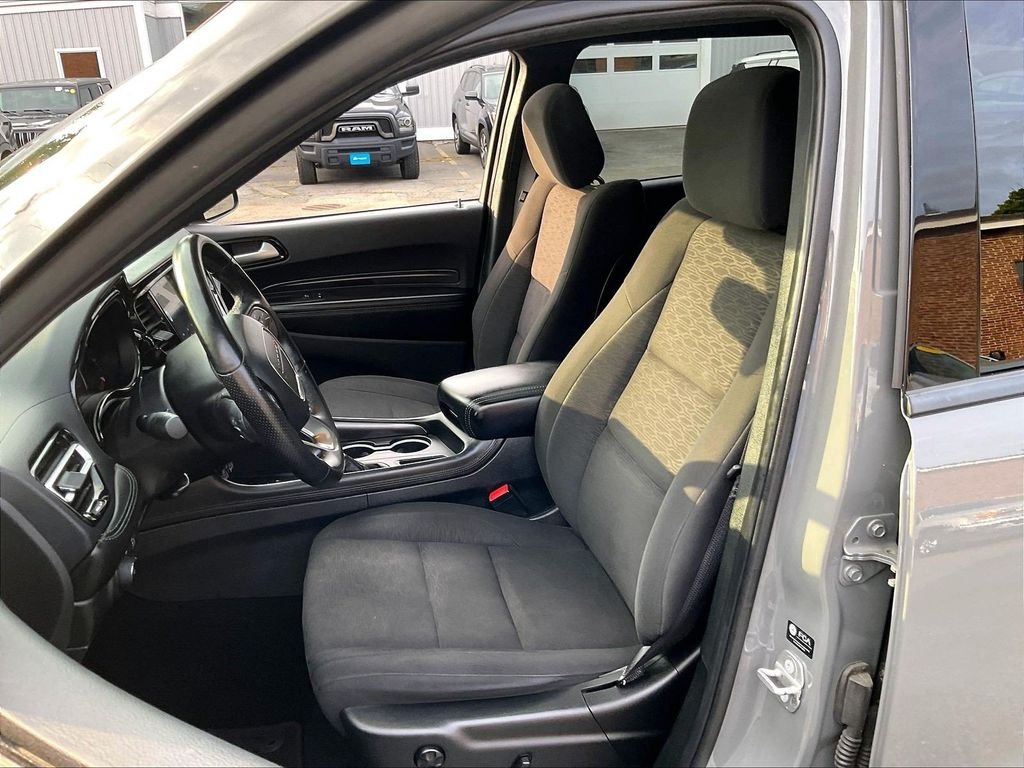 Used 2022 Gray Dodge SXT image 10