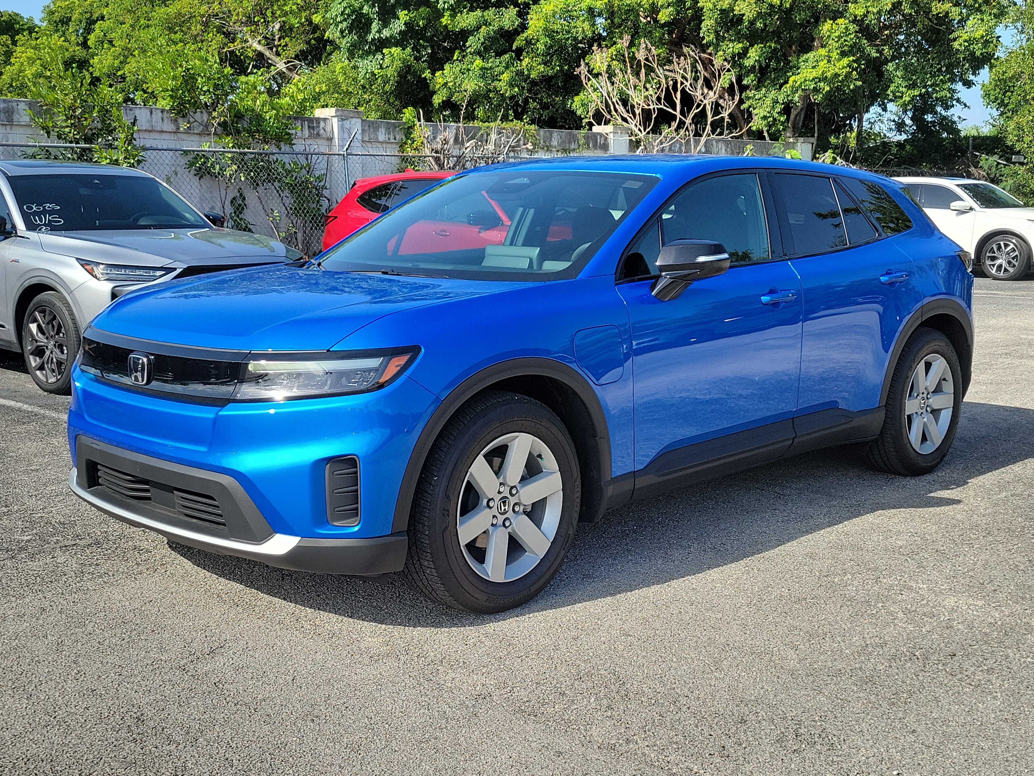 Used 2025  Honda EX image 2