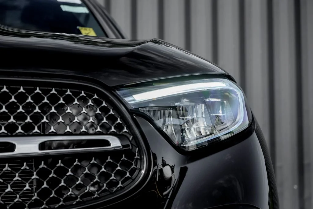 New 2027 Black Mercedes-Benz GLC 300 image 6