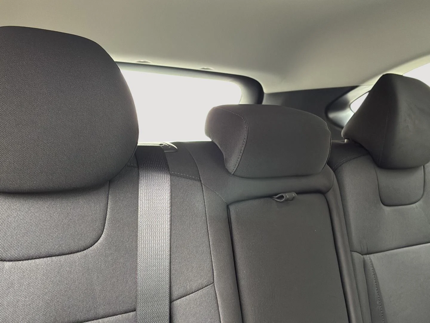 New 2026 Atlantis Blue Hyundai SE image 13