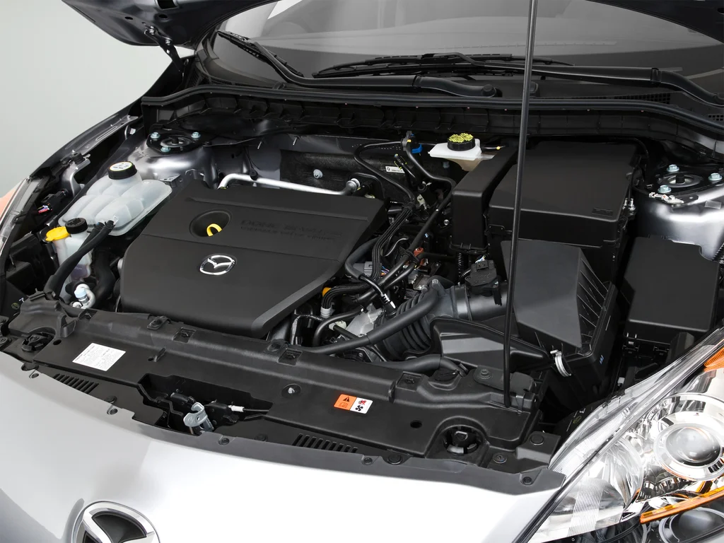 Used 2010 Silver Mazda i Sport image 23