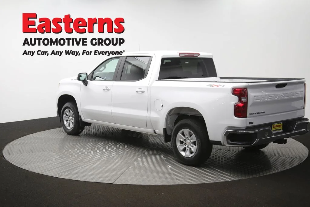 Used 2025 White Chevrolet LT image 65