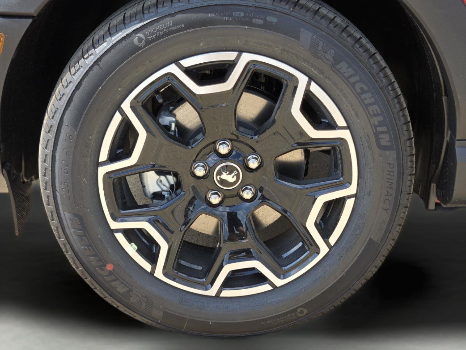 New 2026 Ruby Red Metallic Tinted Clearcoat Ford Outer Banks® image 7