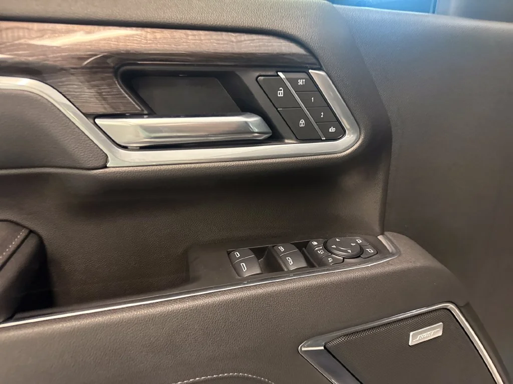 Used 2025 Gray Chevrolet LTZ image 14