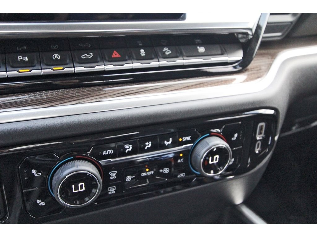 Used 2026 Black Chevrolet LT image 28