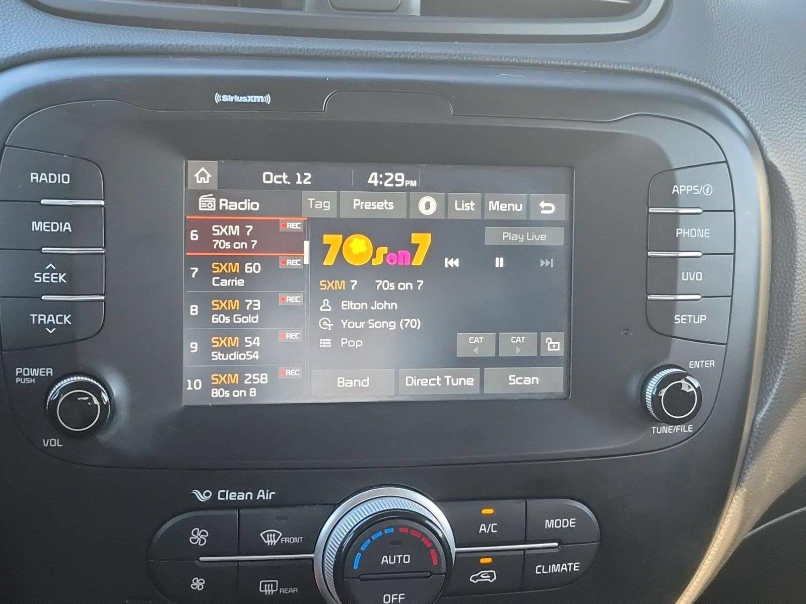 Used 2018 Titanium Gray Kia Base image 24