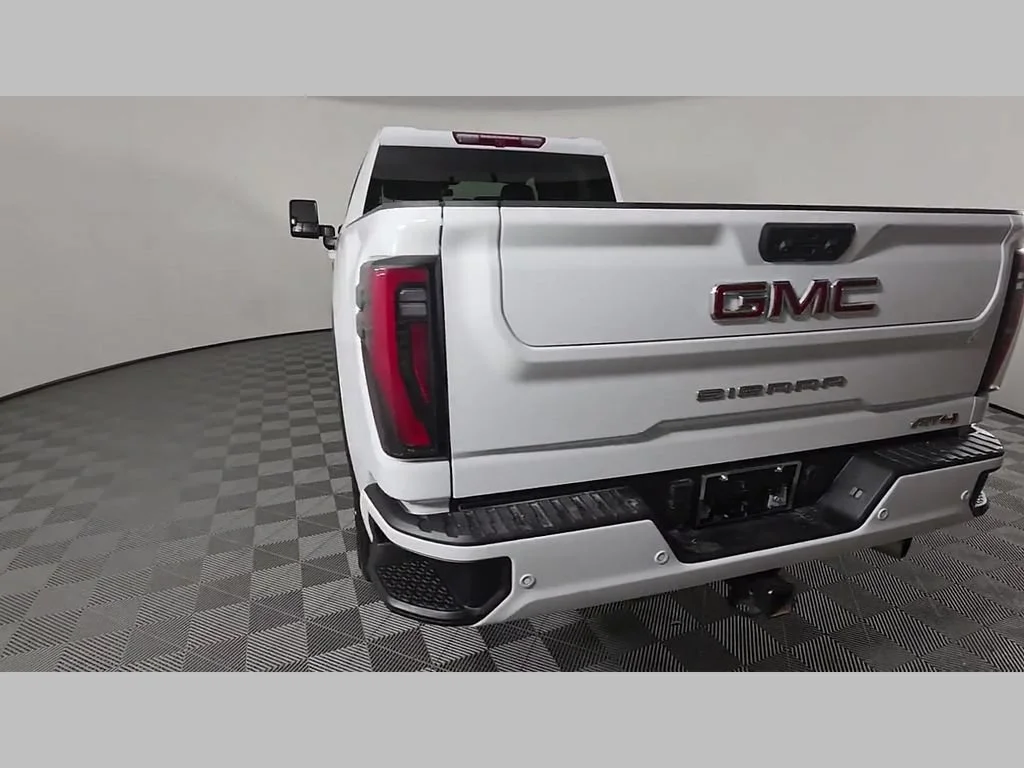 Used 2025 Summit White GMC AT4 image 43