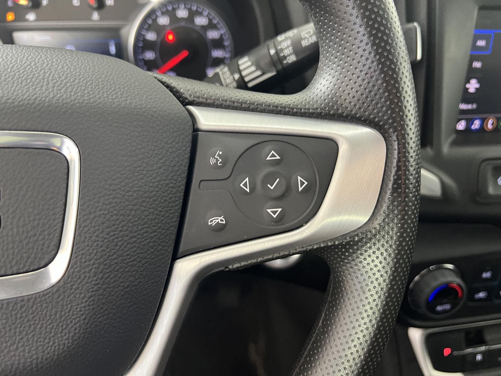 Used 2023 Marine Metallic GMC SLE image 11