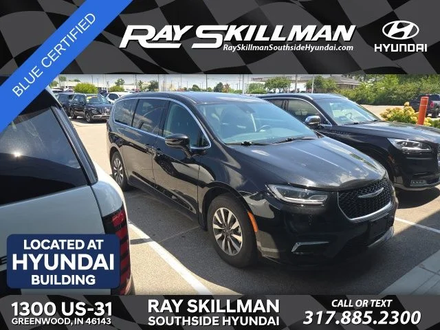 2024 Chrysler Pacifica Hybrid Select