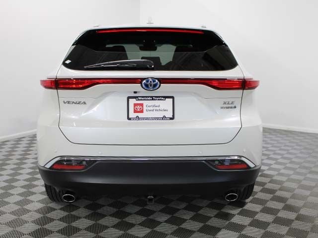 Used 2021 Blizzard Pearl Toyota XLE image 5