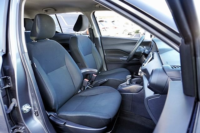 Used 2024 Gray Nissan S image 11