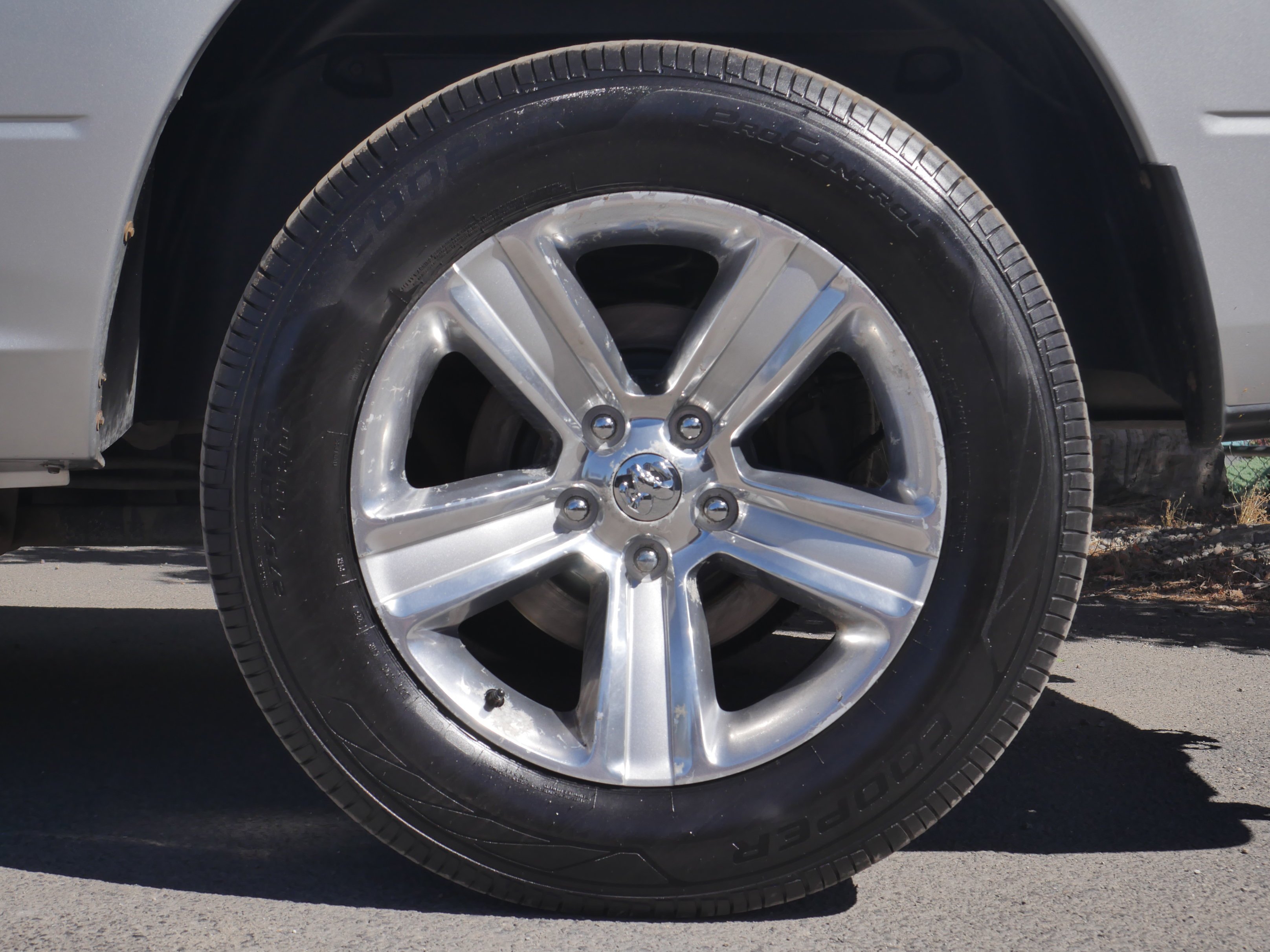 Used 2013 Bright Silver Clearcoat Metallic Ram Sport image 17