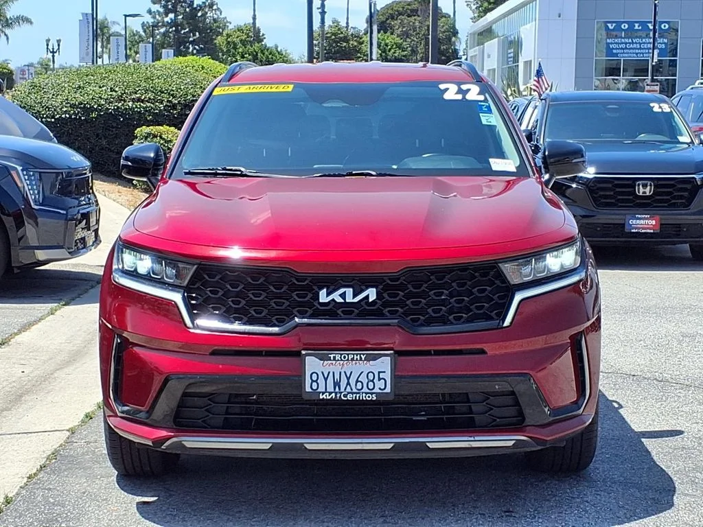 Used 2022 Red Kia S image 8