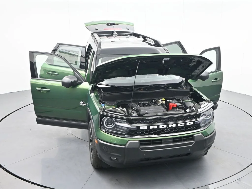 New 2025 Eruption Green Metallic Ford Outer Banks® image 33