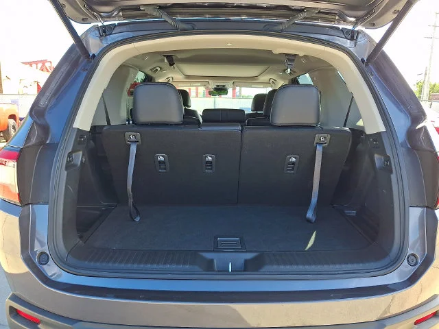 Used 2024 Gray Honda Touring image 29