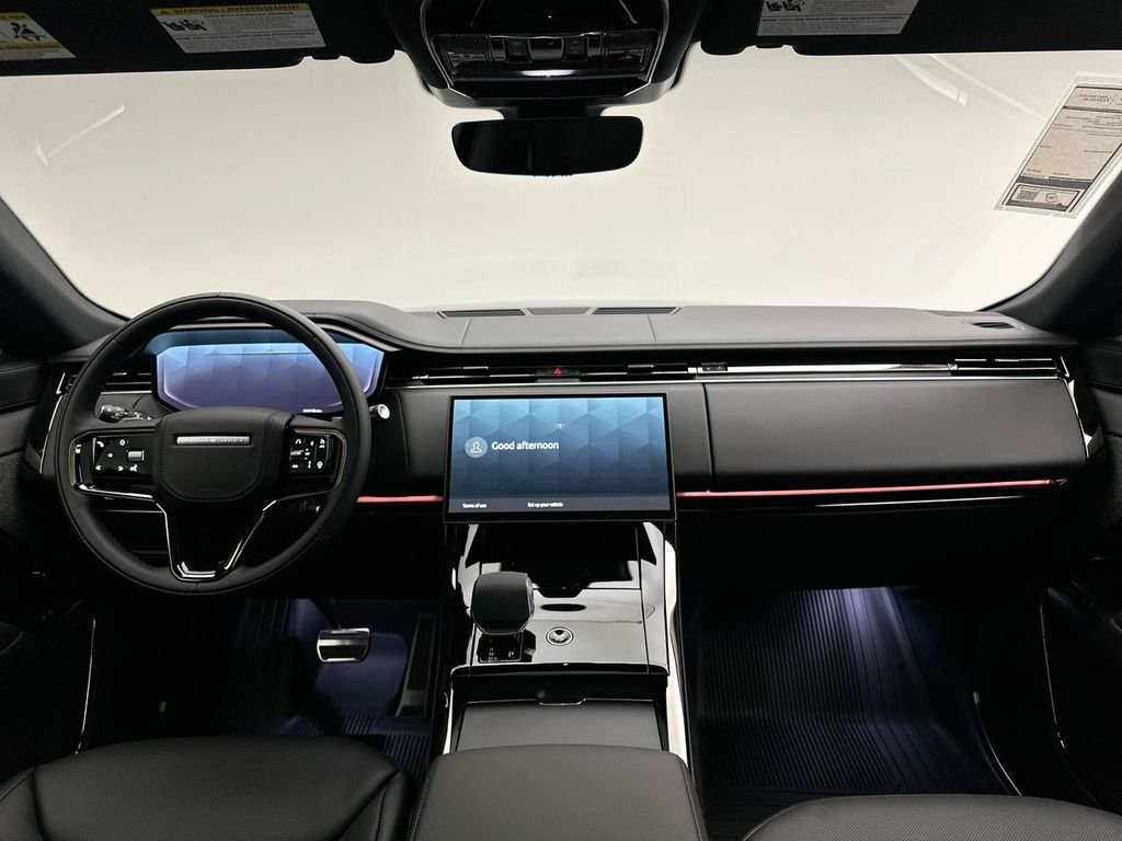 New 2026 Santorini Black Land Rover Dynamic SE image 8