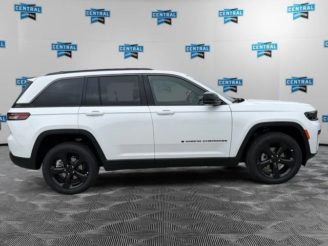 New 2026 White/off-white Jeep Limited image 6